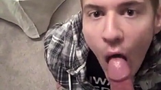 Buddy blowing me and I shoot cum on his tongue