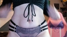 Amateur babes are good at masturbating as well