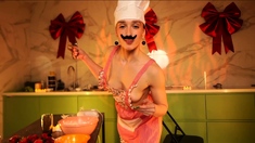 Masturbating amateur cums after solo fun