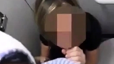 Dans Les Toilettes De L Avion